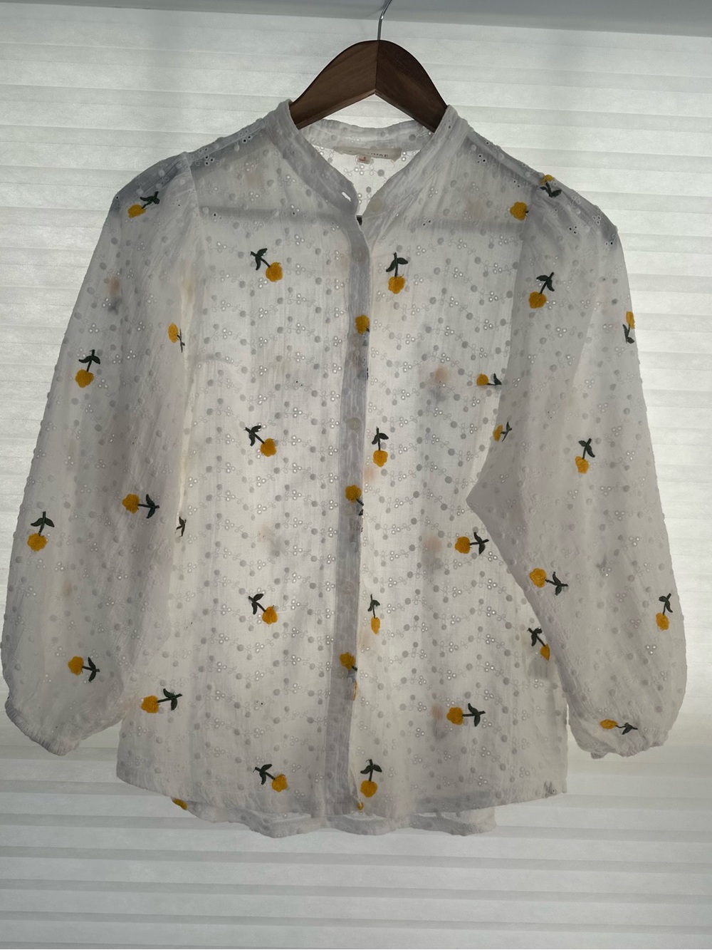 Solitaire White Eyelet Embroidered Floral Button Blouse Shirt Small S